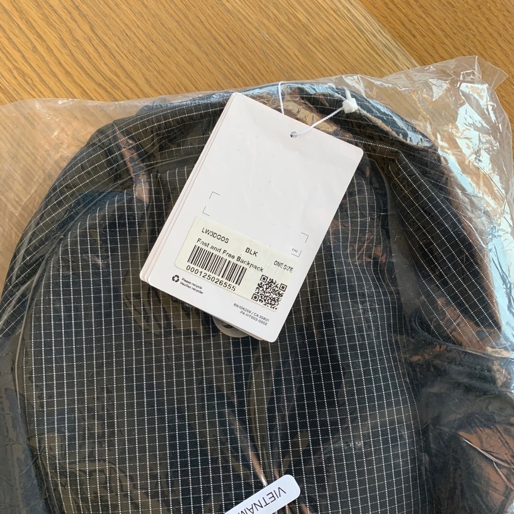 Lululemon Fast and Free Backpack 13L Spectra - Picture 6 of 11